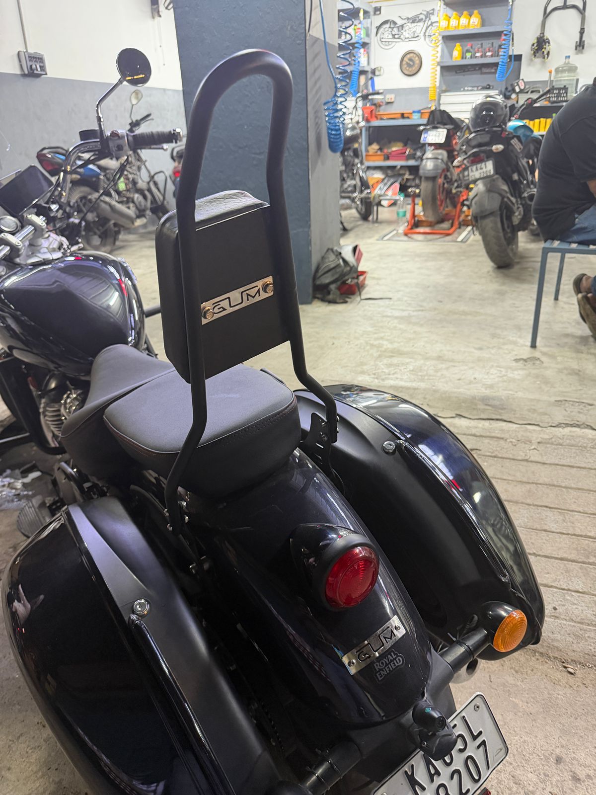 GUM 24" Sissy Bar SM650 – GearUp Mods Bangalore